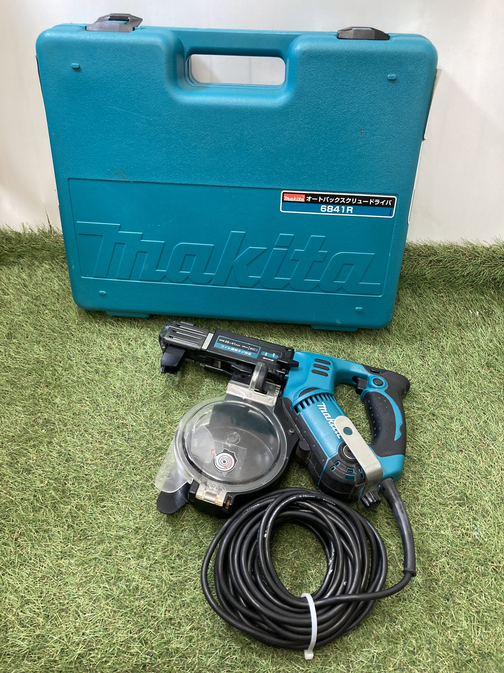 買取実績】makita 41㎜ 100vオートパックスクリュードライバ 6841Rをお