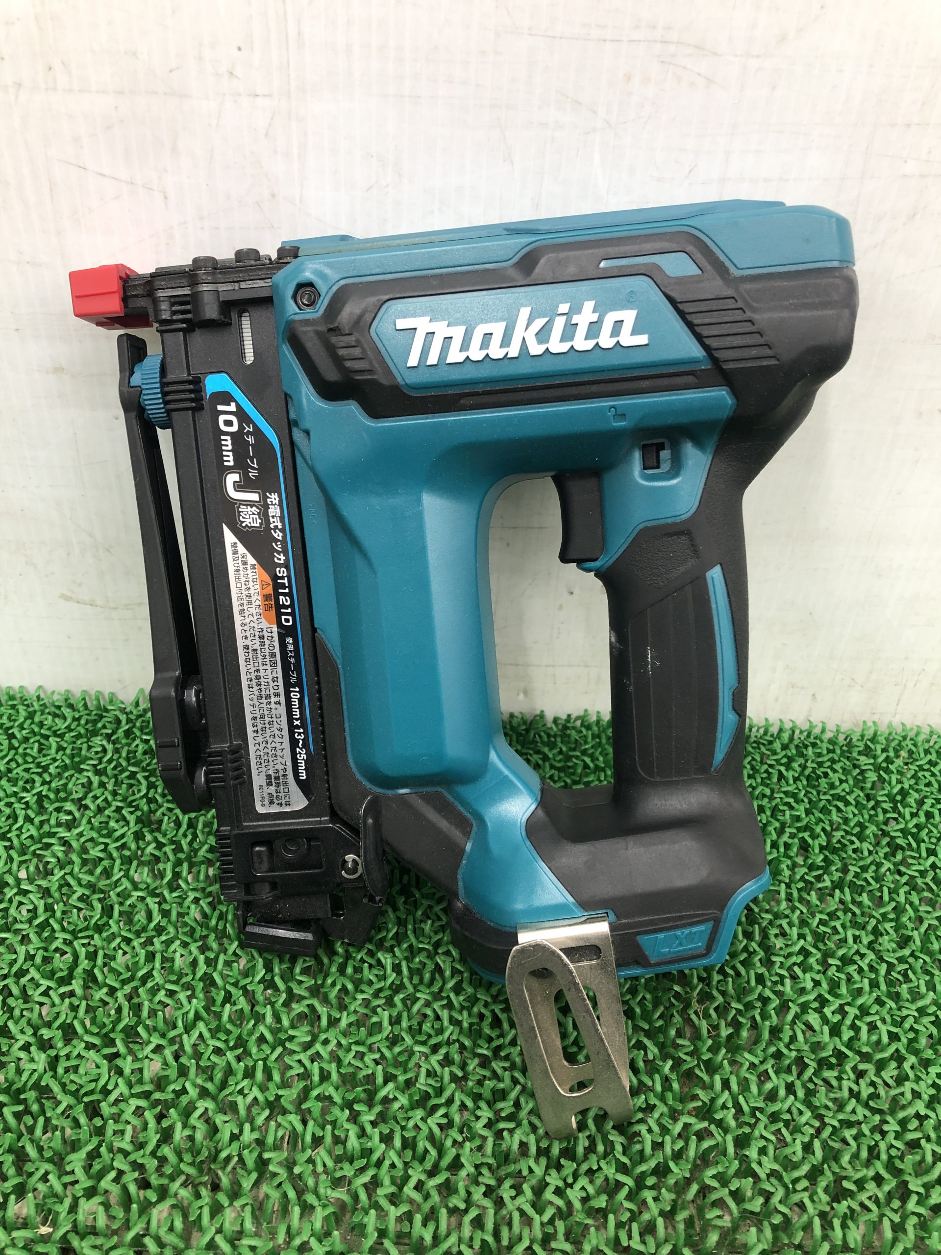 買取実績】makita 18V 充電式タッカ（本体のみ） ST121DZをお買取 