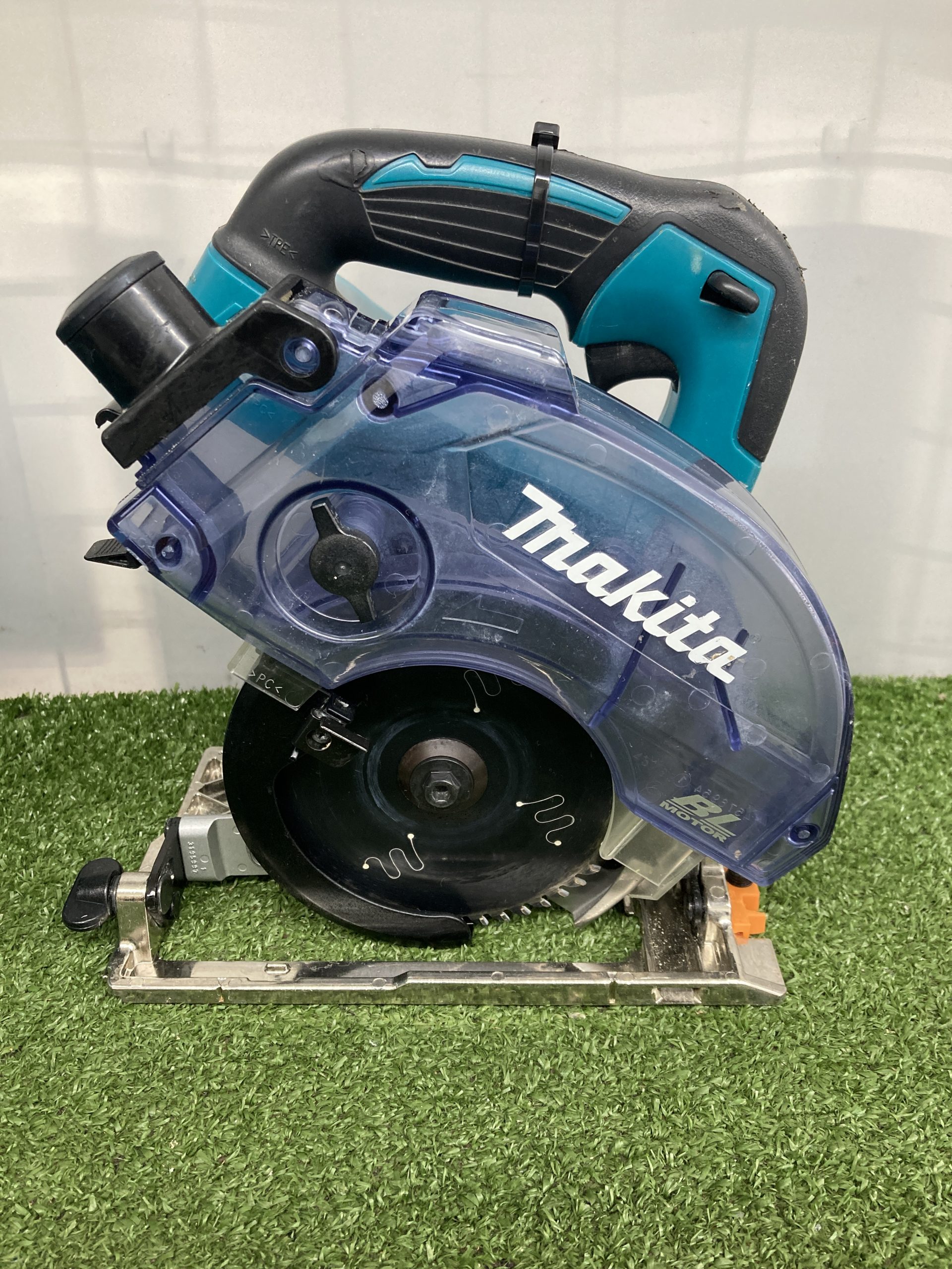 買取実績】makita(マキタ) 125mm18V充電式集じんマルノコ KS511DZをお 