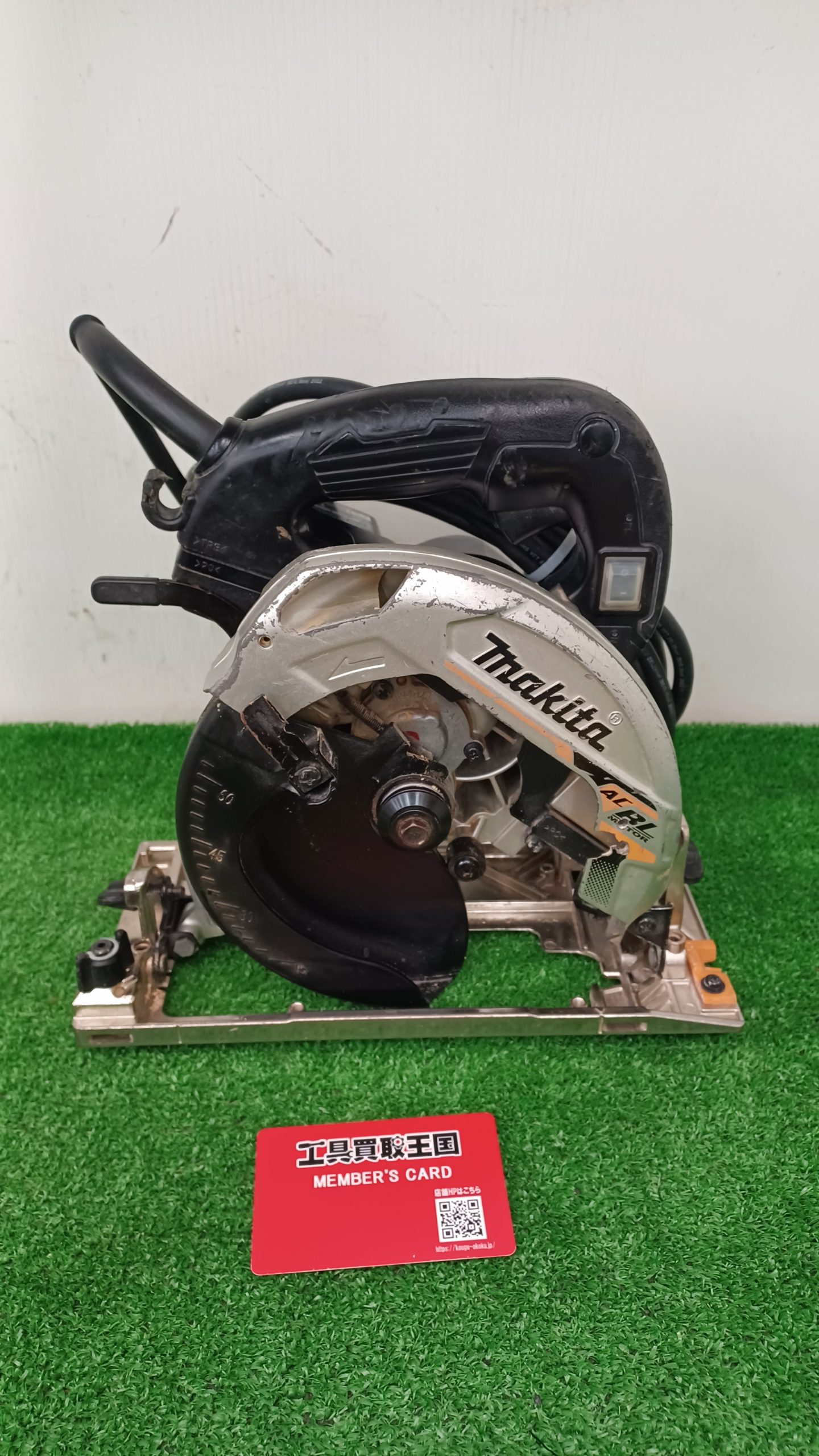 買取実績】makita(マキタ) 165㎜電子マルノコ チップソー付 黒 HS6303B 
