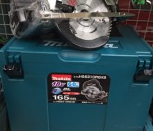 makita　マキタ　充電式丸のこ　HS631DRGXB