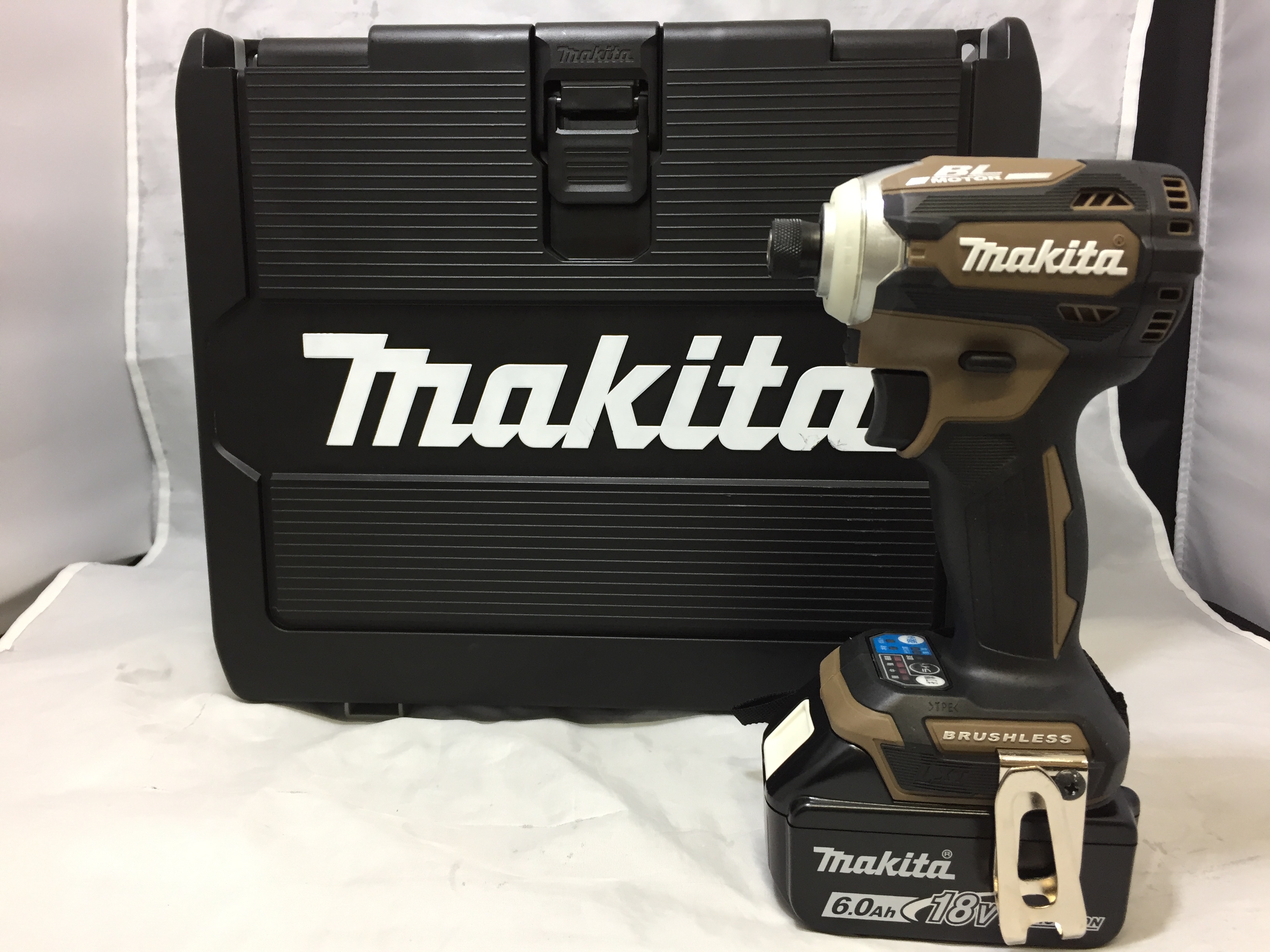 makita　18V　充電式インパクトドライバ　未使用品