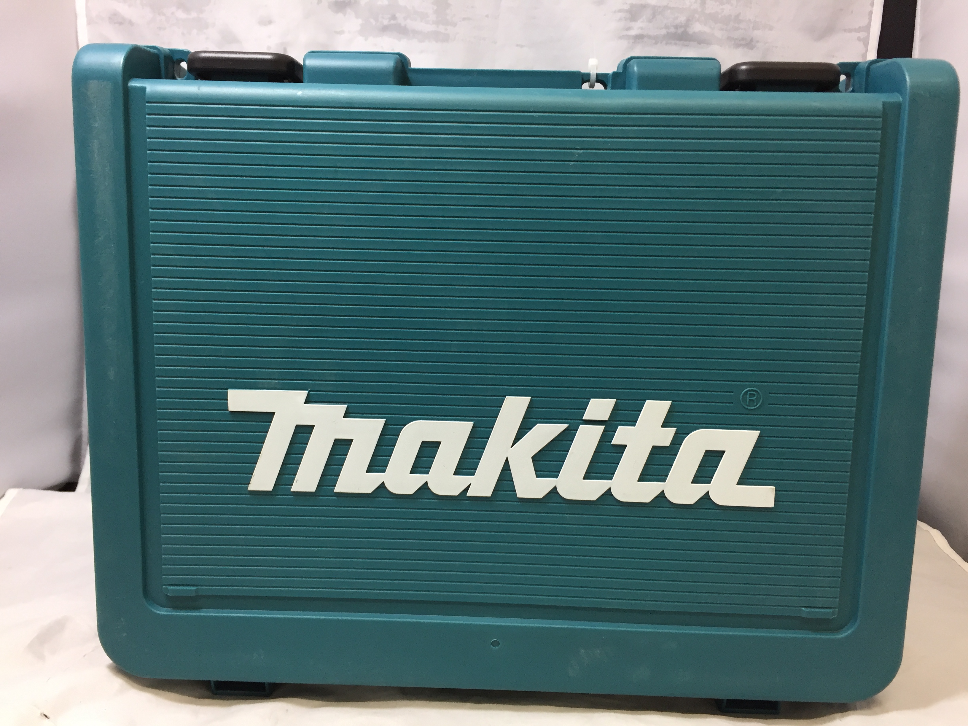 makita　充電式電動ドライバドリル　HP484DRGX