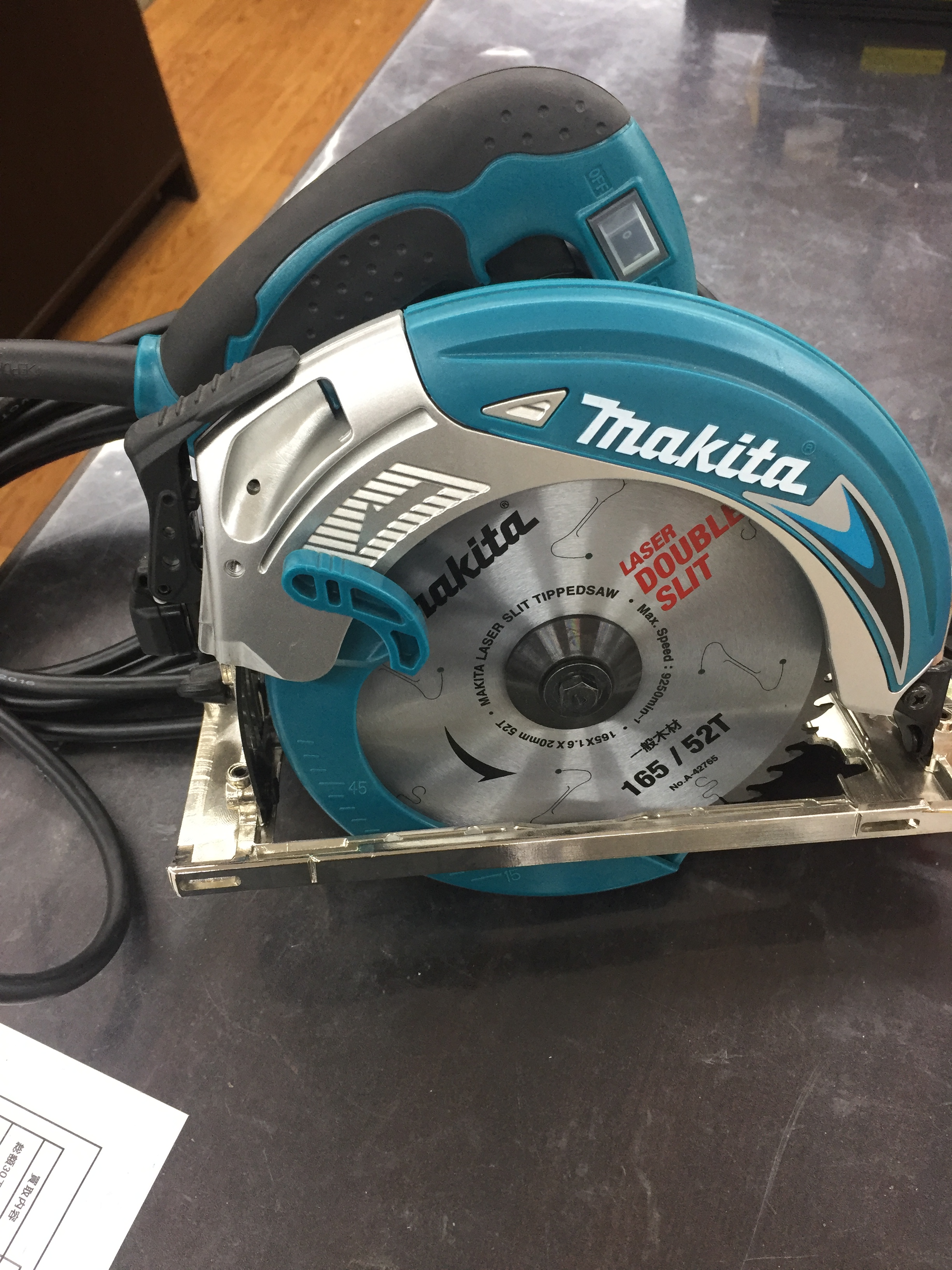 Makita - ＊＊MAKITA マキタ 165mm 電動丸ノコ 5637BASP ブルーの+