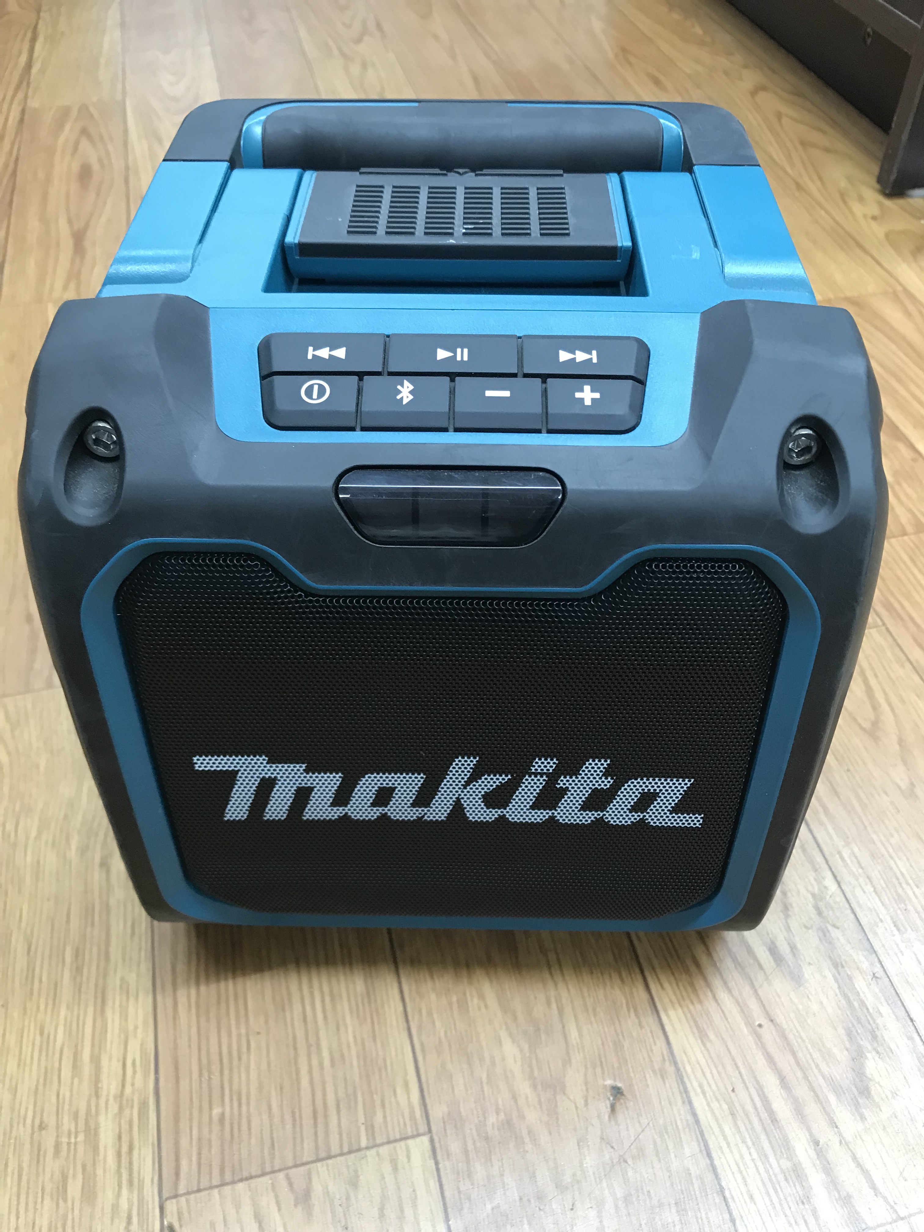 Makita - マキタ スピーカー MR200の+nuenza.com