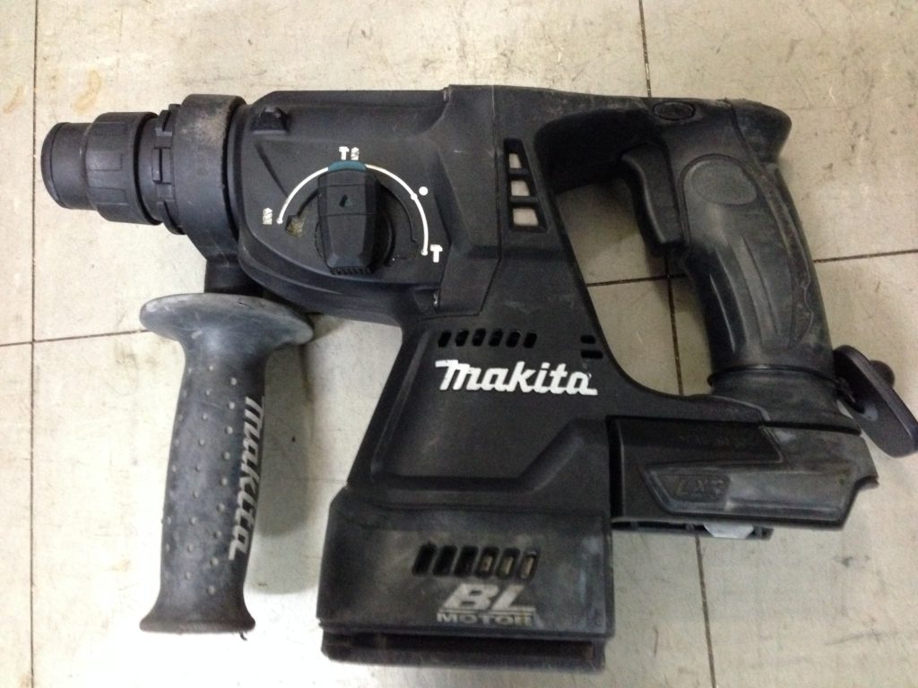 Makita - マキタ HR244D 充電式ハンマドリル の+inforsante.fr