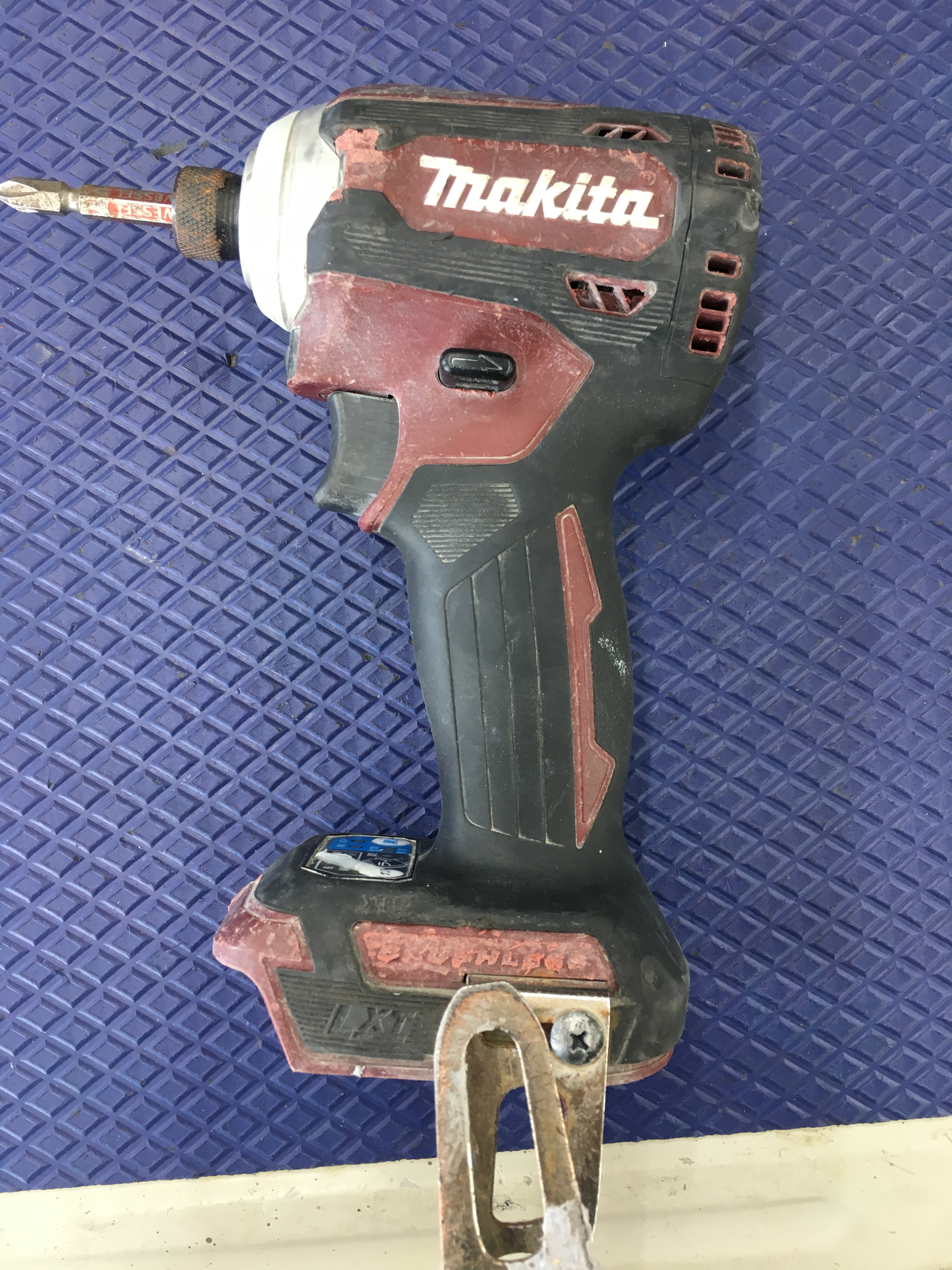 Makita - 新品 makita 18V インパクトドライバ TD171DZAR 本体のみの+