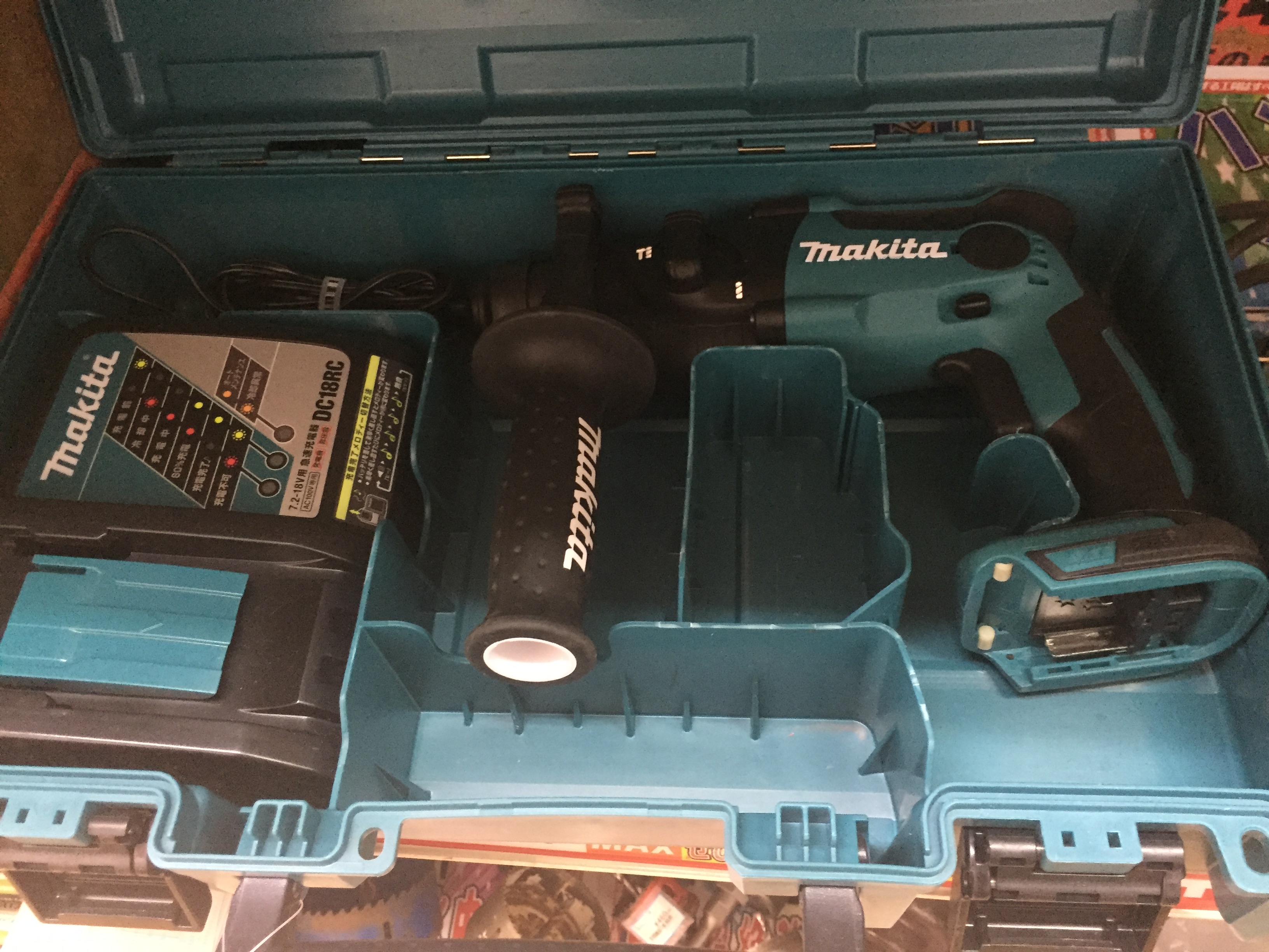 工具買取王国桑名店】makita 18V16mm充電式ハンマドリル HR165DRGX