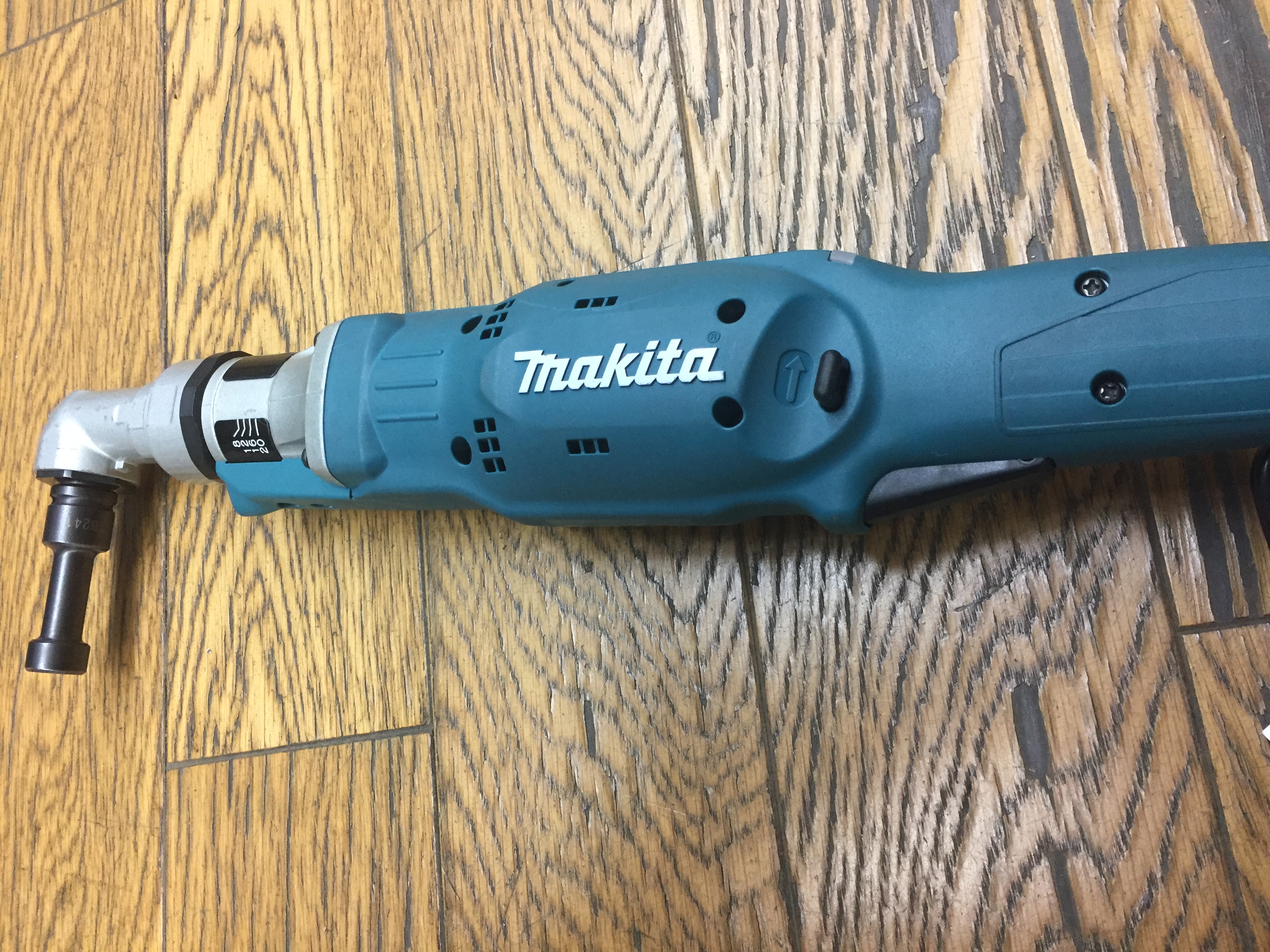 工具買取王国桑名店】makita 14.4V充電式アングルスクリュードライバ