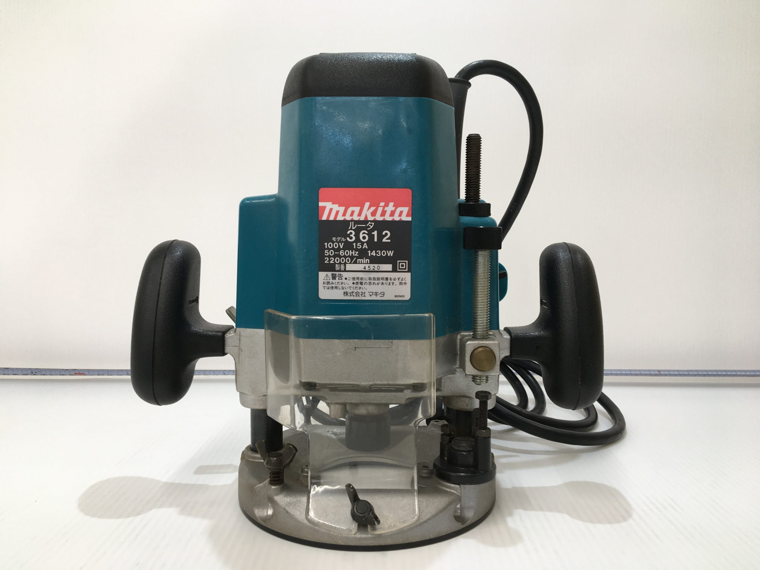 工具買取王国 鈴鹿白子23号店】makita マキタ ルーター12mm 3612 買取