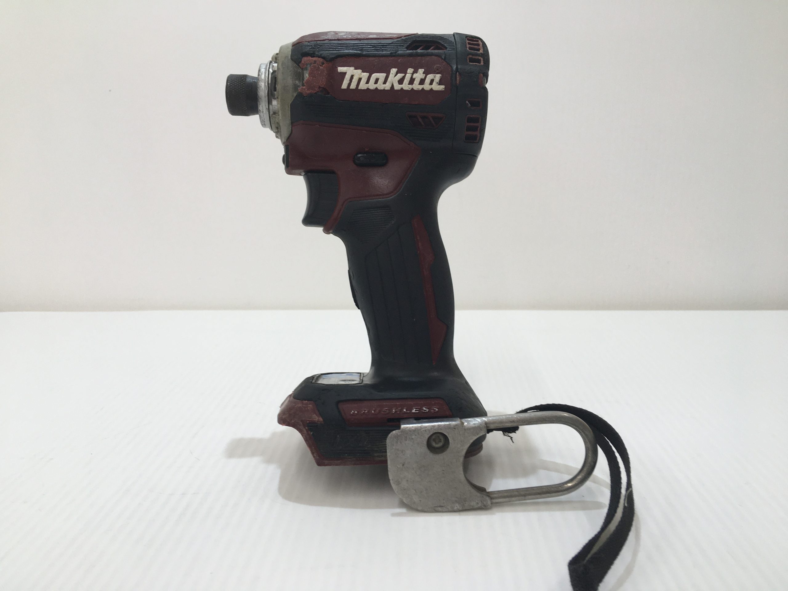 makita 18V充電式インパクトドライバ（本体のみ）TD171DZ