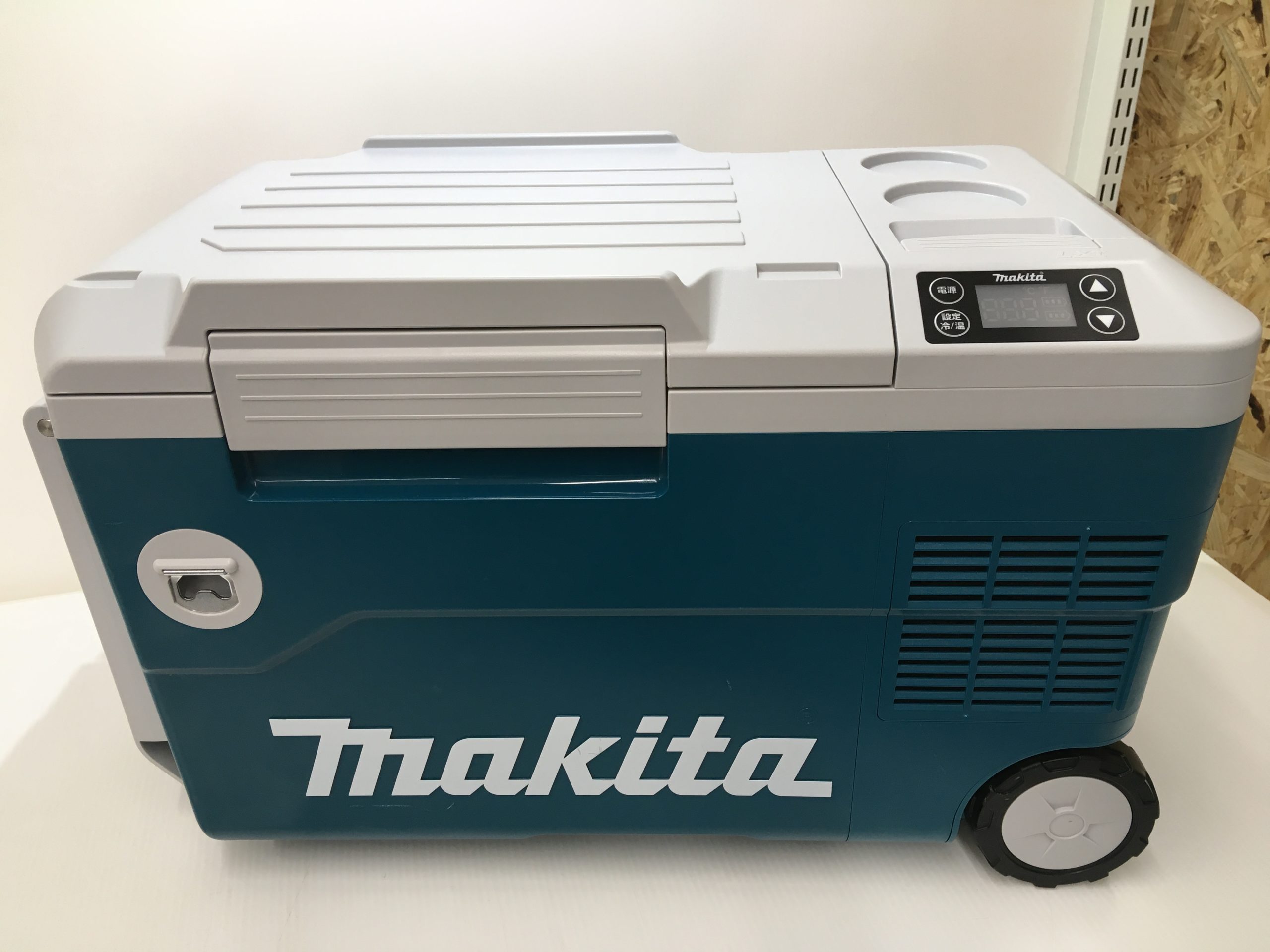 マキタ Makita 充電式保冷温庫 CW180D 送料無料 早春のとっておき