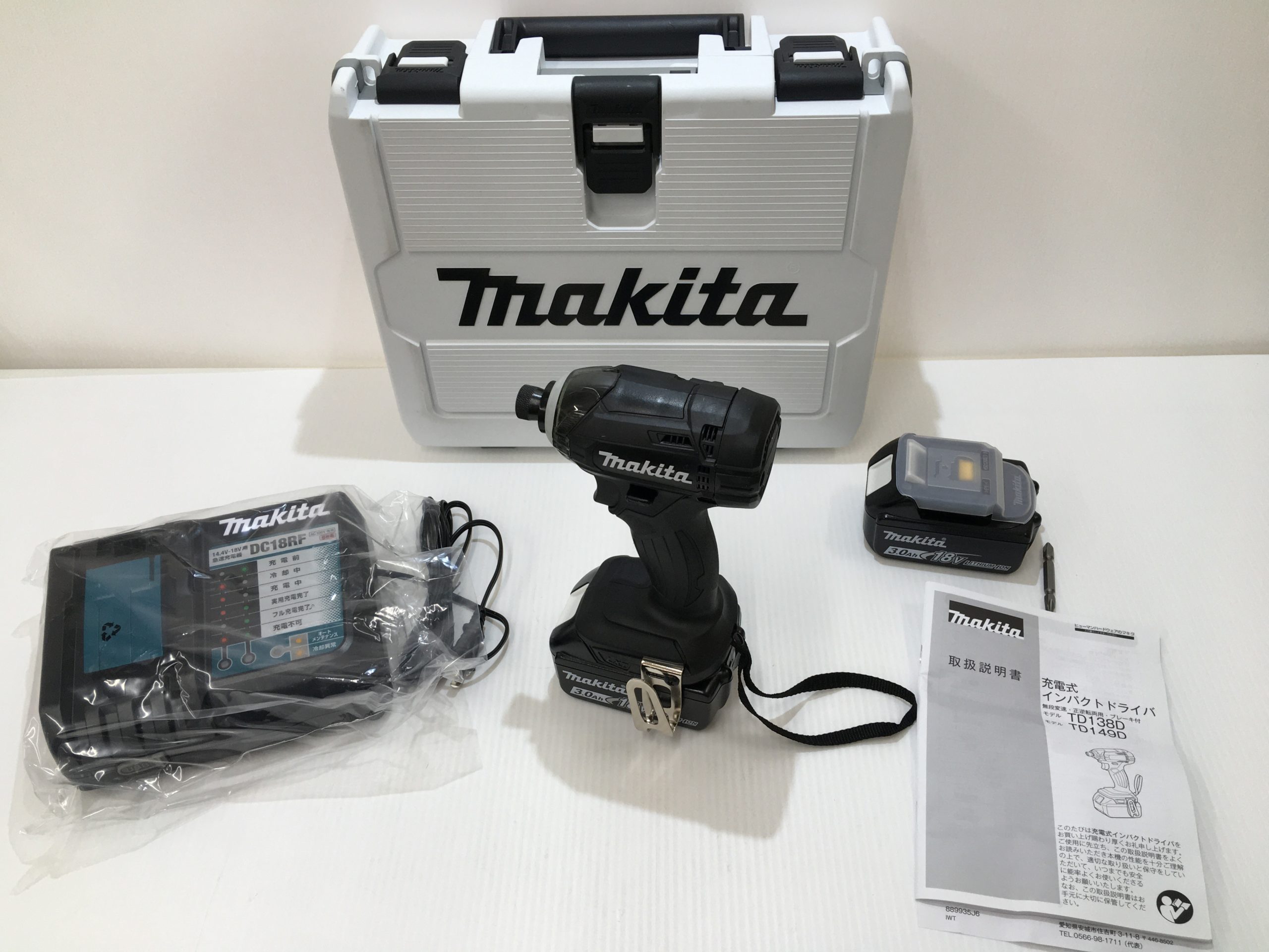 makita 18V充電式インパクトドライバ　TD149DRFXB