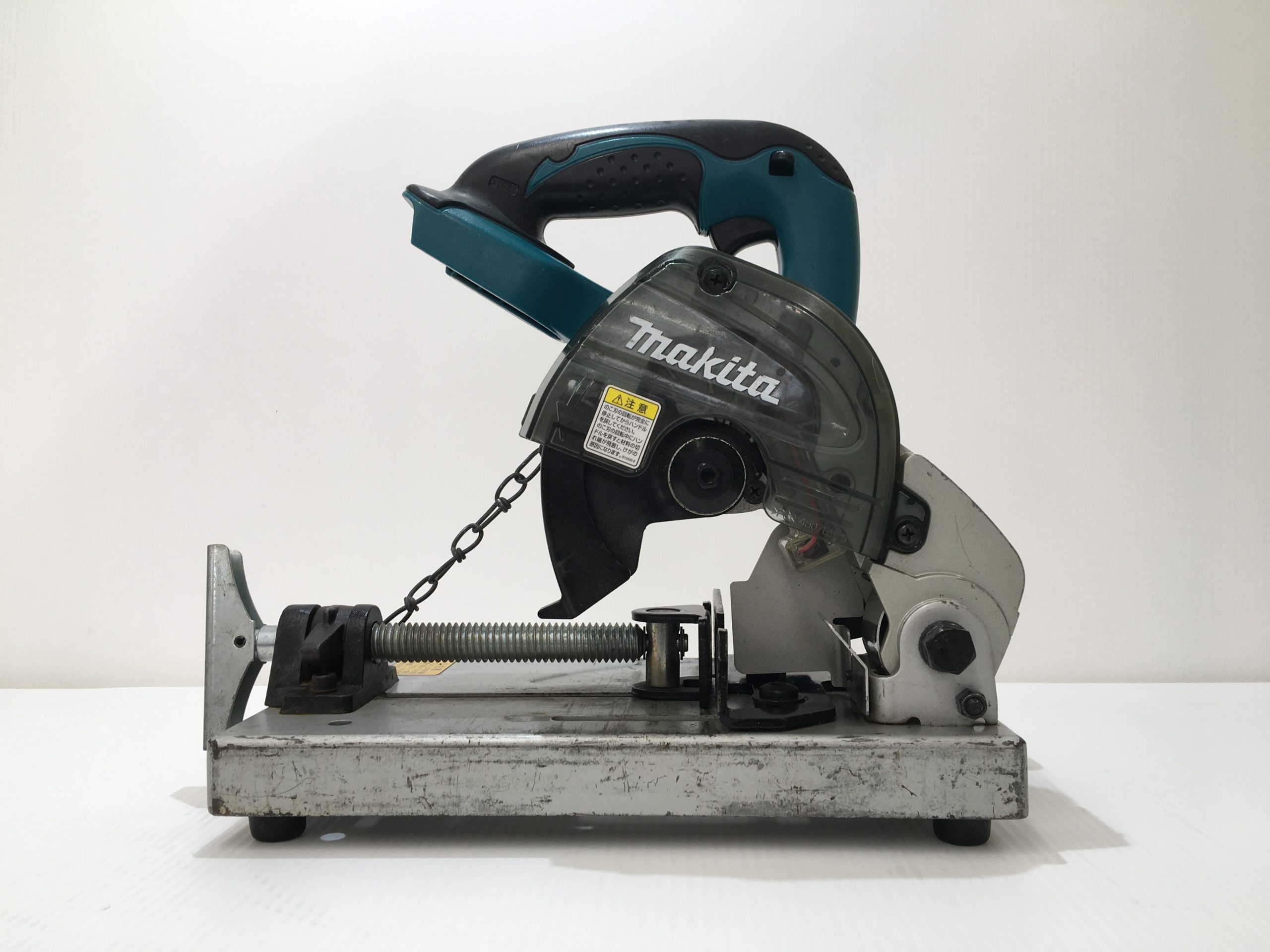 makita 14.4V125mm充電式チップソーカッター（本体のみ）LC540DZ