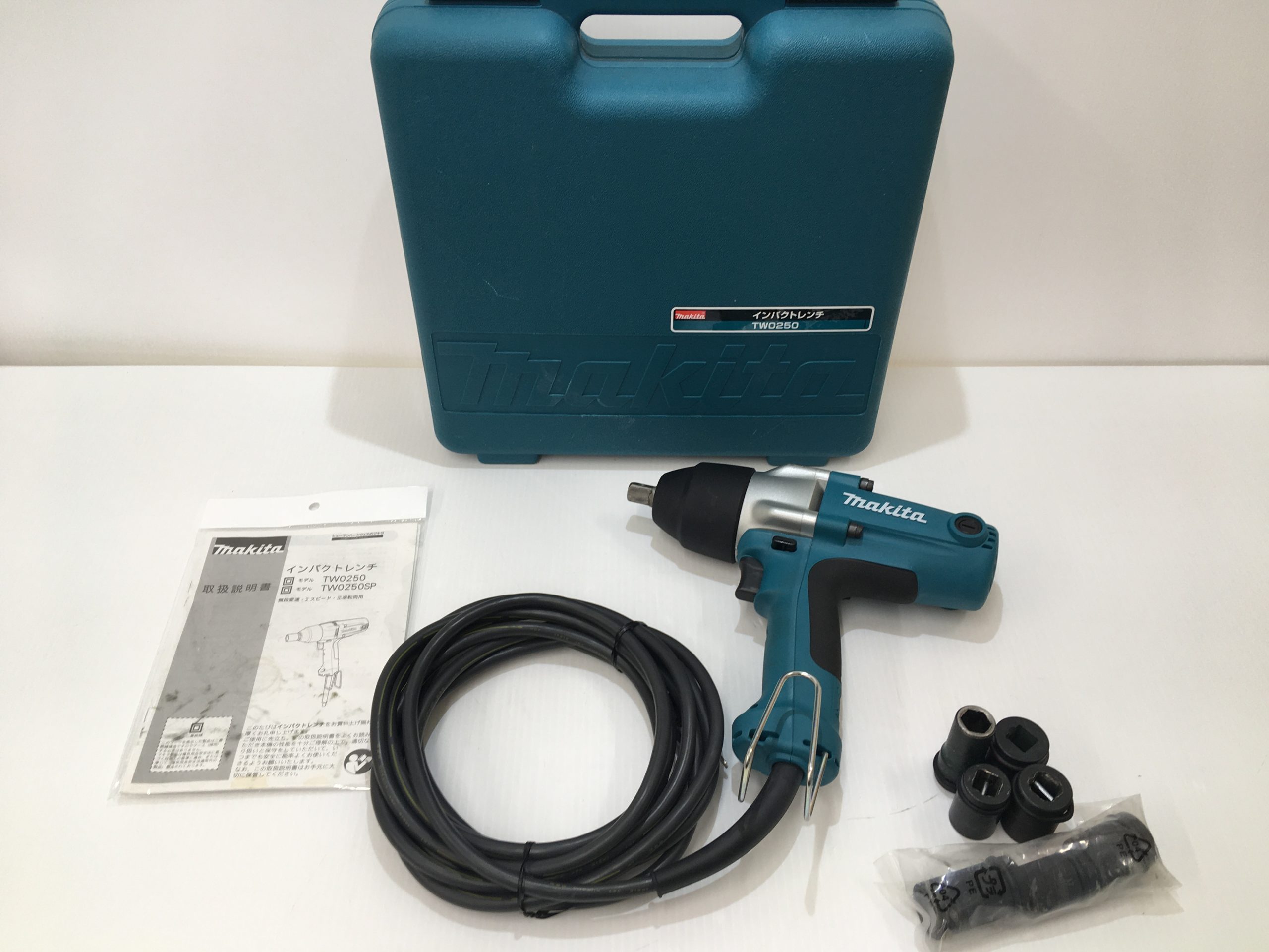 makita インパクトレンチ　TW0250