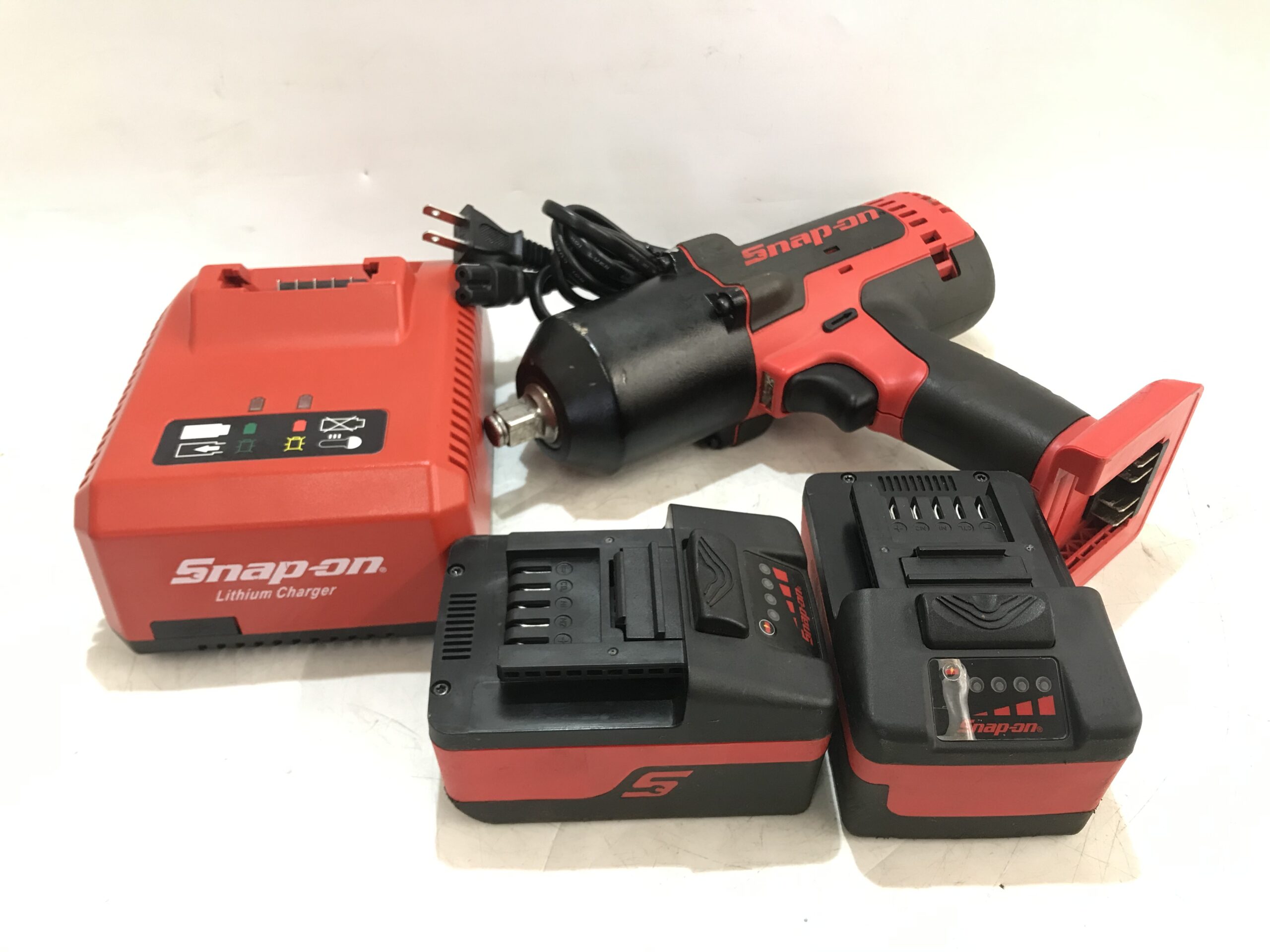 工具買取王国豊川店】Snap-on 1/2充電式電動インパクト CTJ8850 買取