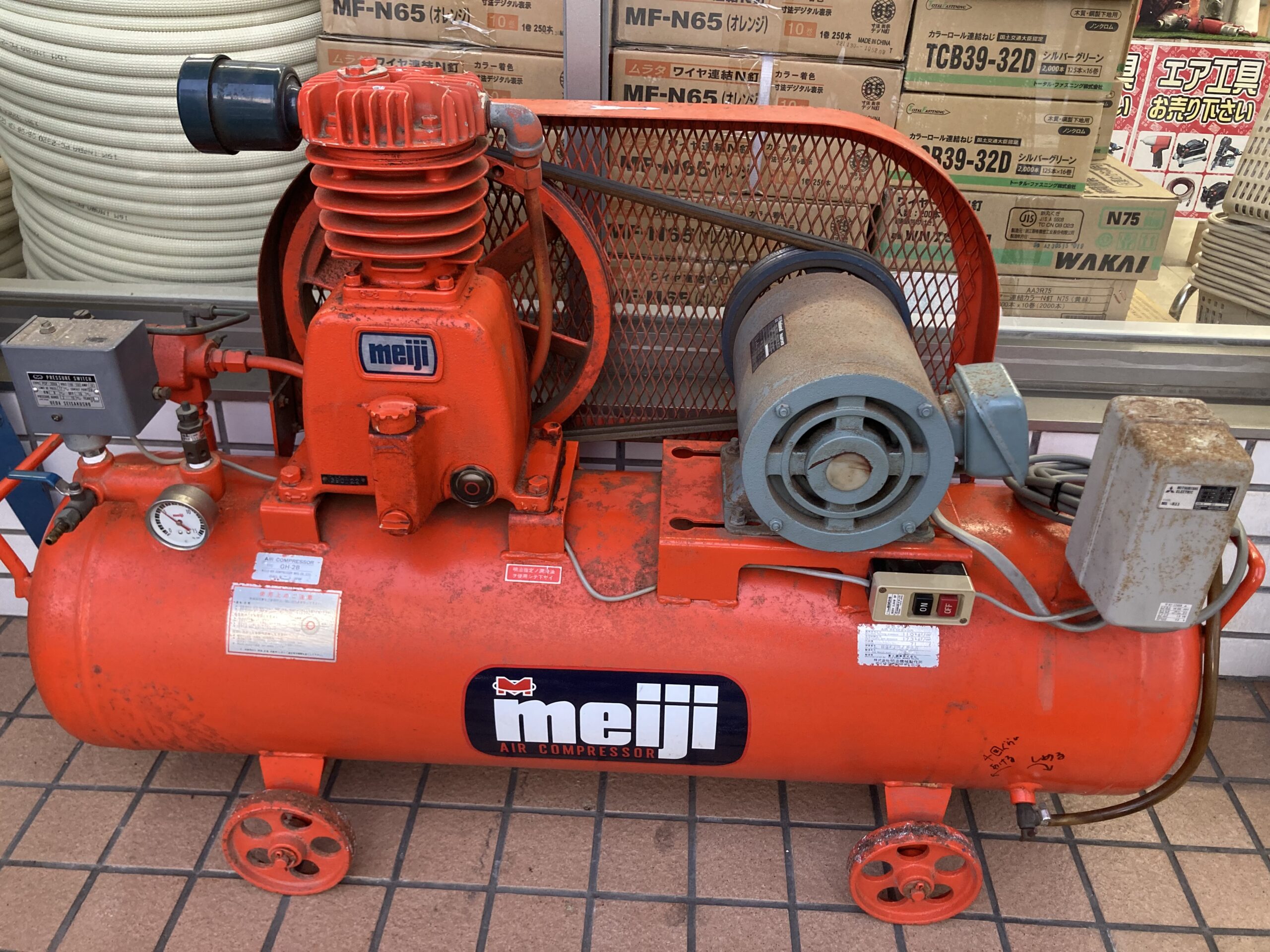 工具買取王国金沢鞍月店】Meiji エアーコンプレッサー GH-2B 1.5kw 2馬力 石川県のお客様から15,000円 で買取しました！！ |  工具買取王国